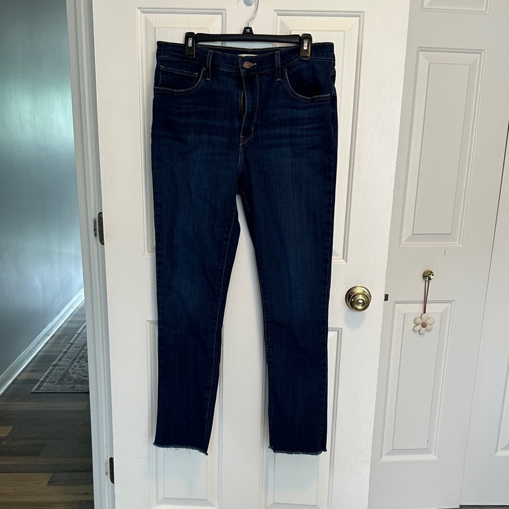 Levi's Women's Deep Blue Ankle Jeans